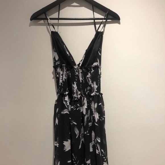 Bebe Black Daisy Print Strappy Mini Dress - Picture 4 of 5